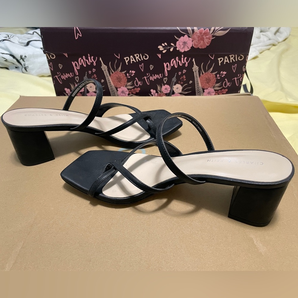 Charles&Keith Block Heel Toe Loop Sandals - image 3